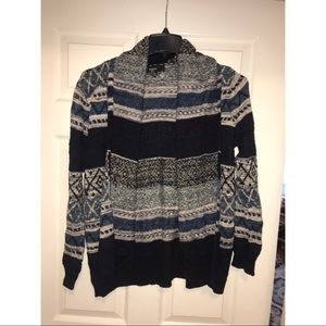 Warm and cozy open front cardigan. Pretty pattern